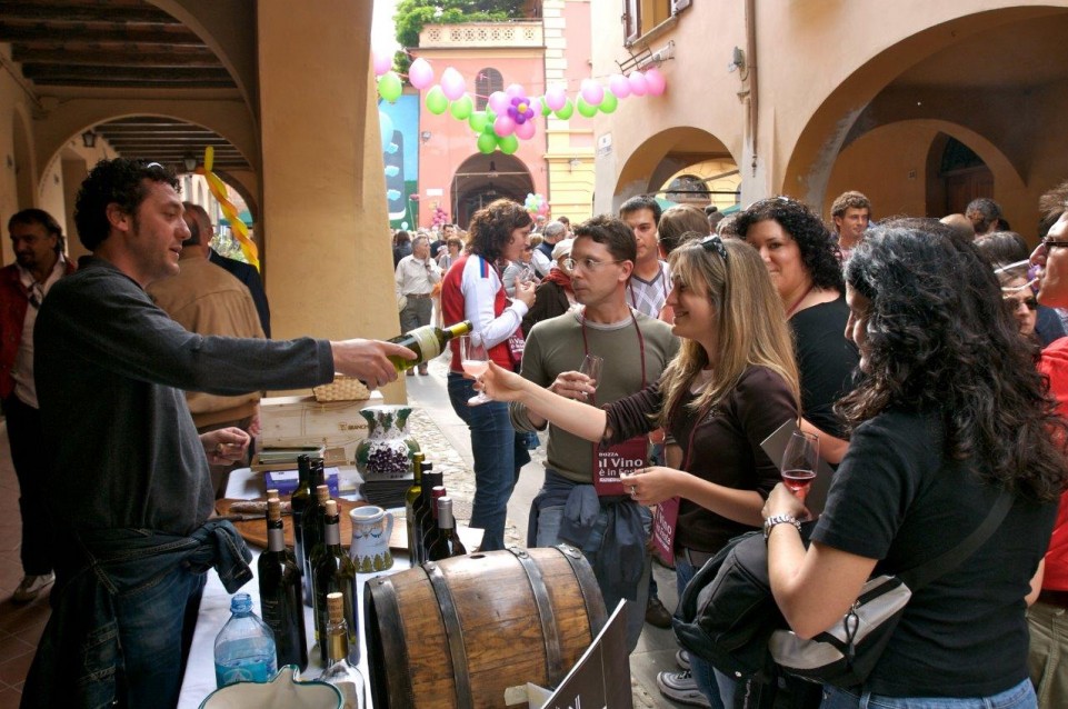 Il vino è in festa: il 5 e 6 maggio a Dozza