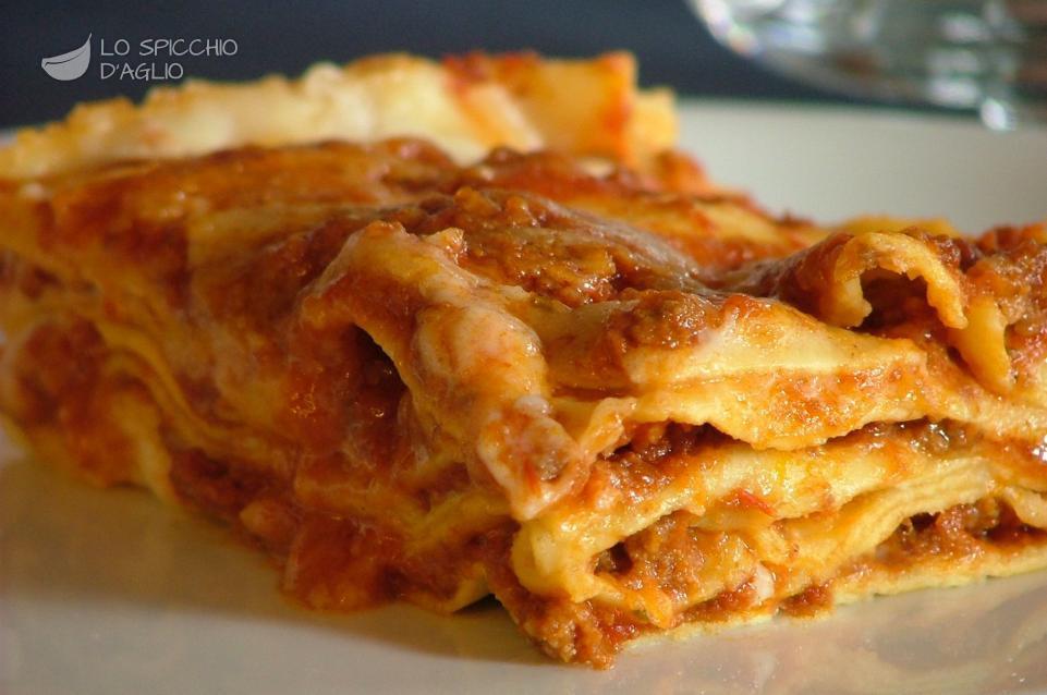 Ricetta - Lasagne al forno alla Bolognese - Le ricette dello spicchio  d'aglio